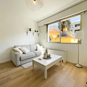 Bord De 3 , Mentone Francia